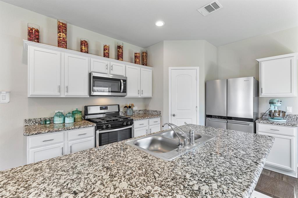 16978 Rich Pines Drive, Conroe, Texas image 7