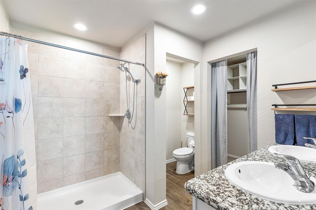 16978 Rich Pines Drive, Conroe, Texas image 15