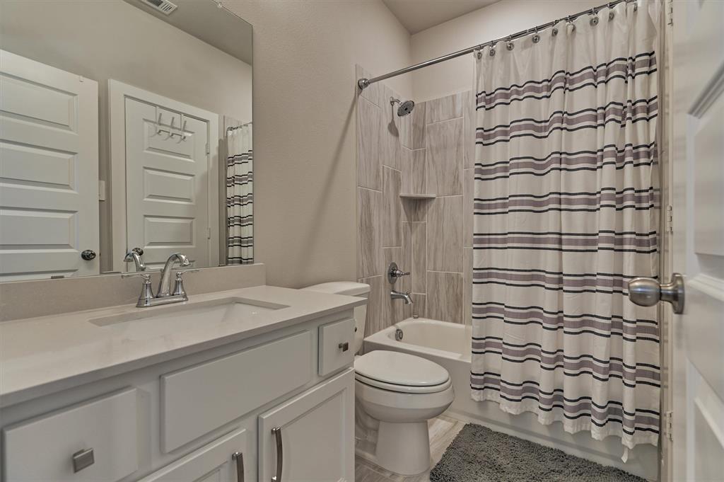 235 Twilight Toast Drive, Conroe, Texas image 37