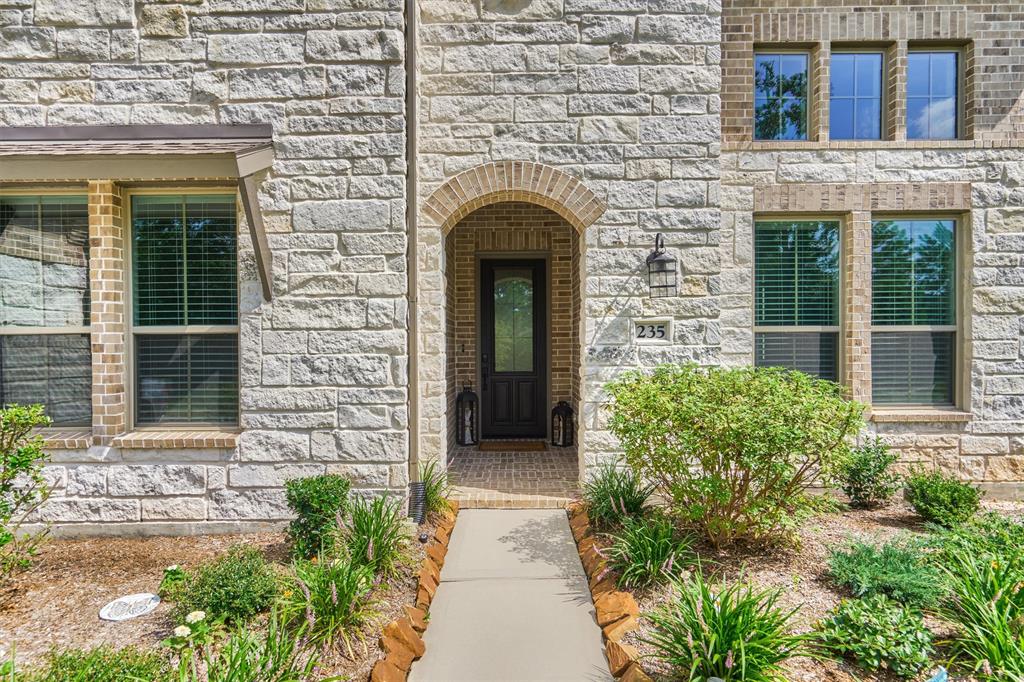 235 Twilight Toast Drive, Conroe, Texas image 4