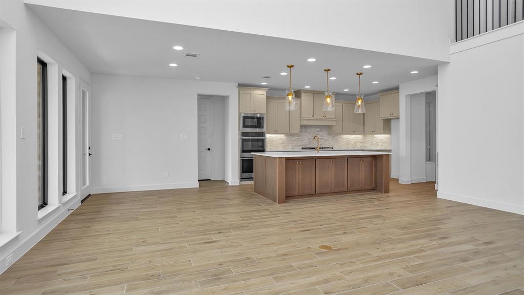 7107 Hawkcrest Lane