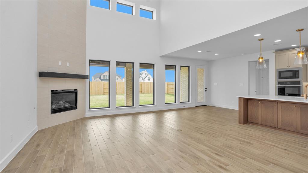 7107 Hawkcrest Lane