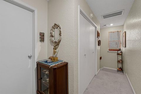 Townhouse in Galveston TX 8111 Broadway Street 14.jpg