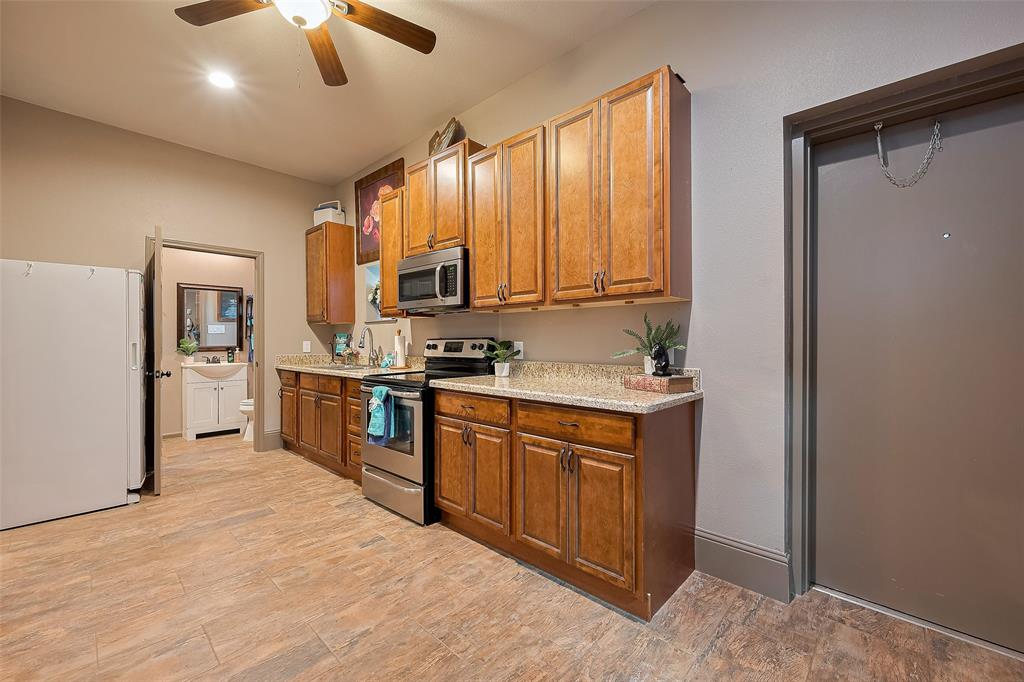 32710 Tall Oaks Way, Magnolia, Texas image 44