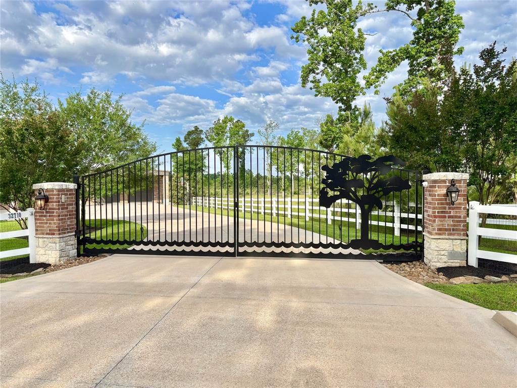 32710 Tall Oaks Way, Magnolia, Texas image 7