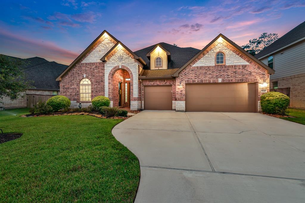 19248 Yellow Chestnut Lane, New Caney, Texas image 1