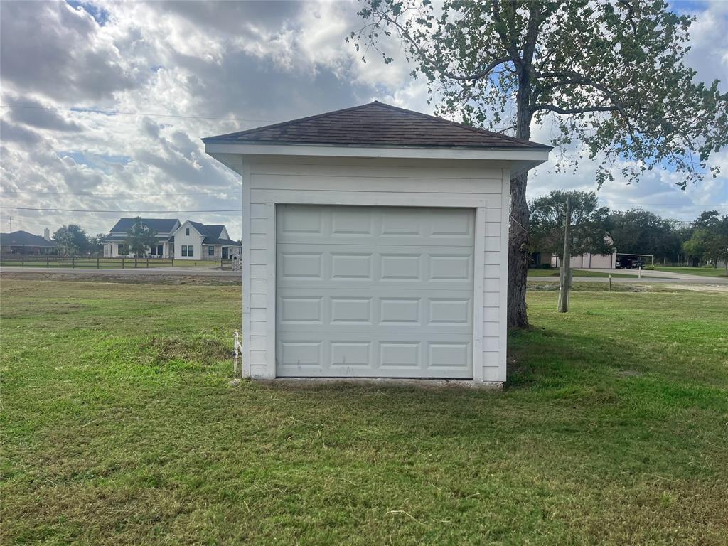 307 Bolden Street, Houston, Texas image 5