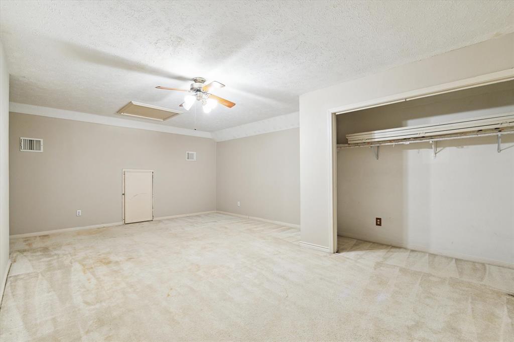 142 S Hall Drive, Sugar Land, Texas image 18
