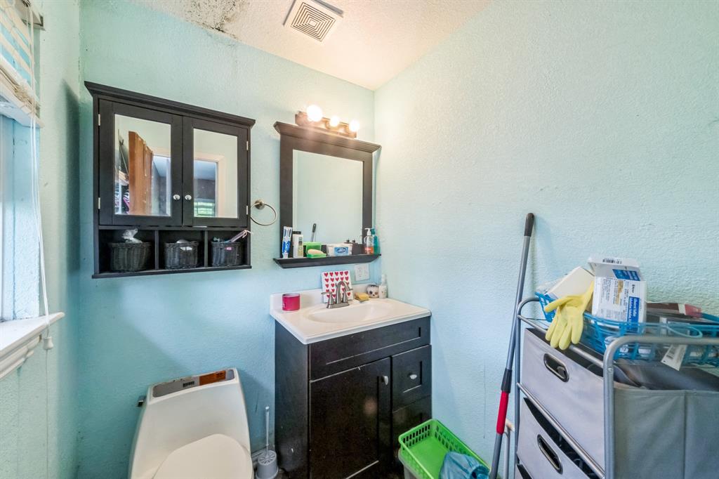 116 Chestnut Street, Lake Jackson, Texas image 14