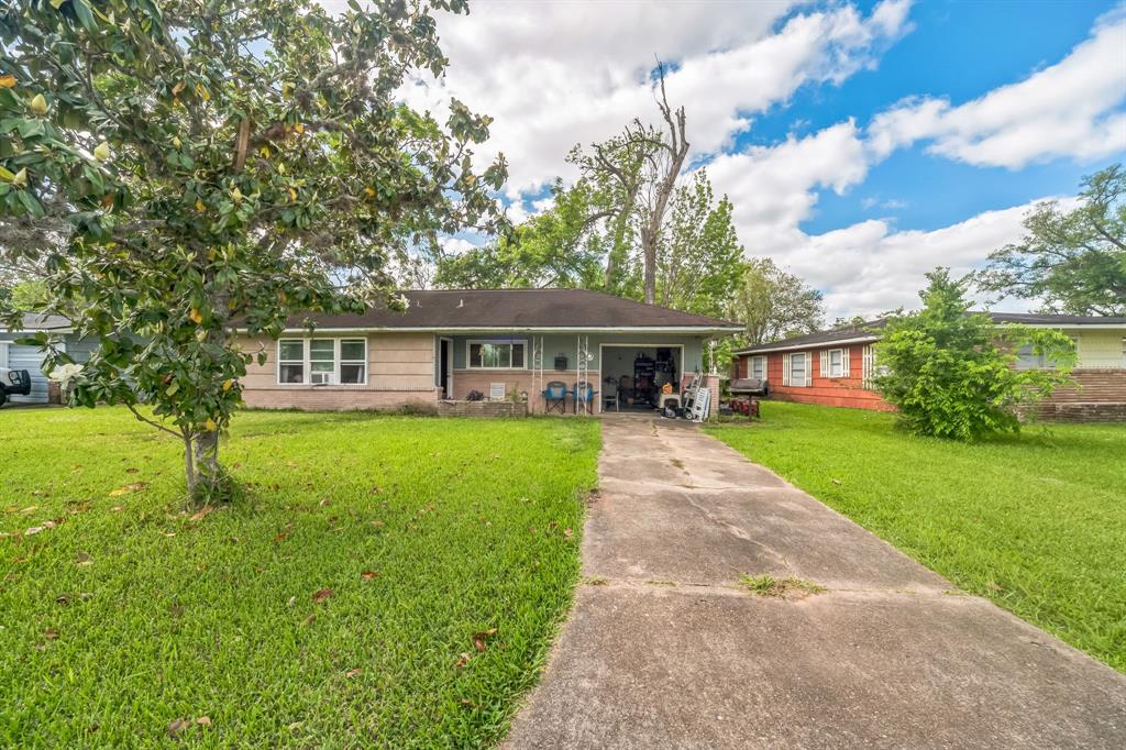 116 Chestnut Street, Lake Jackson, Texas image 1