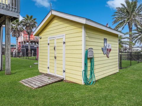 A home in Crystal Beach