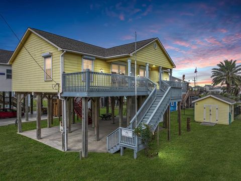 A home in Crystal Beach