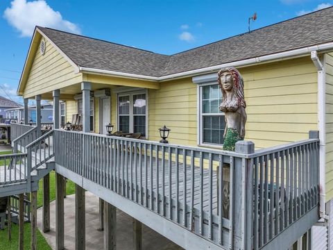 A home in Crystal Beach