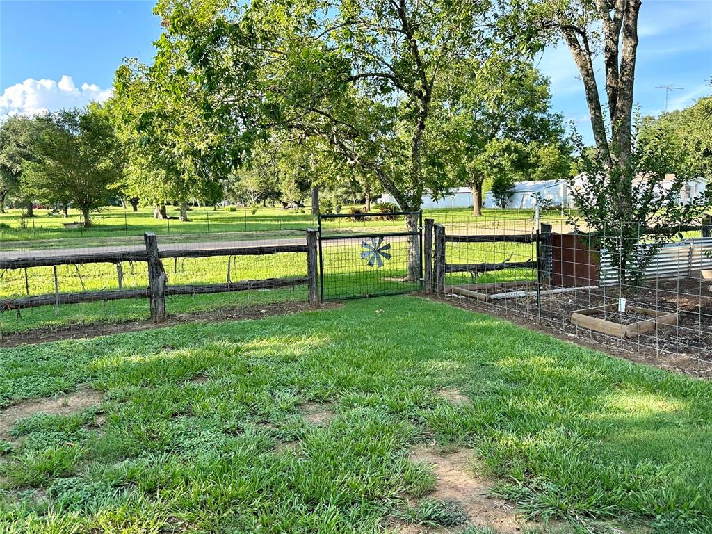 3571 County Road 106 Rd, Garwood, Texas image 12