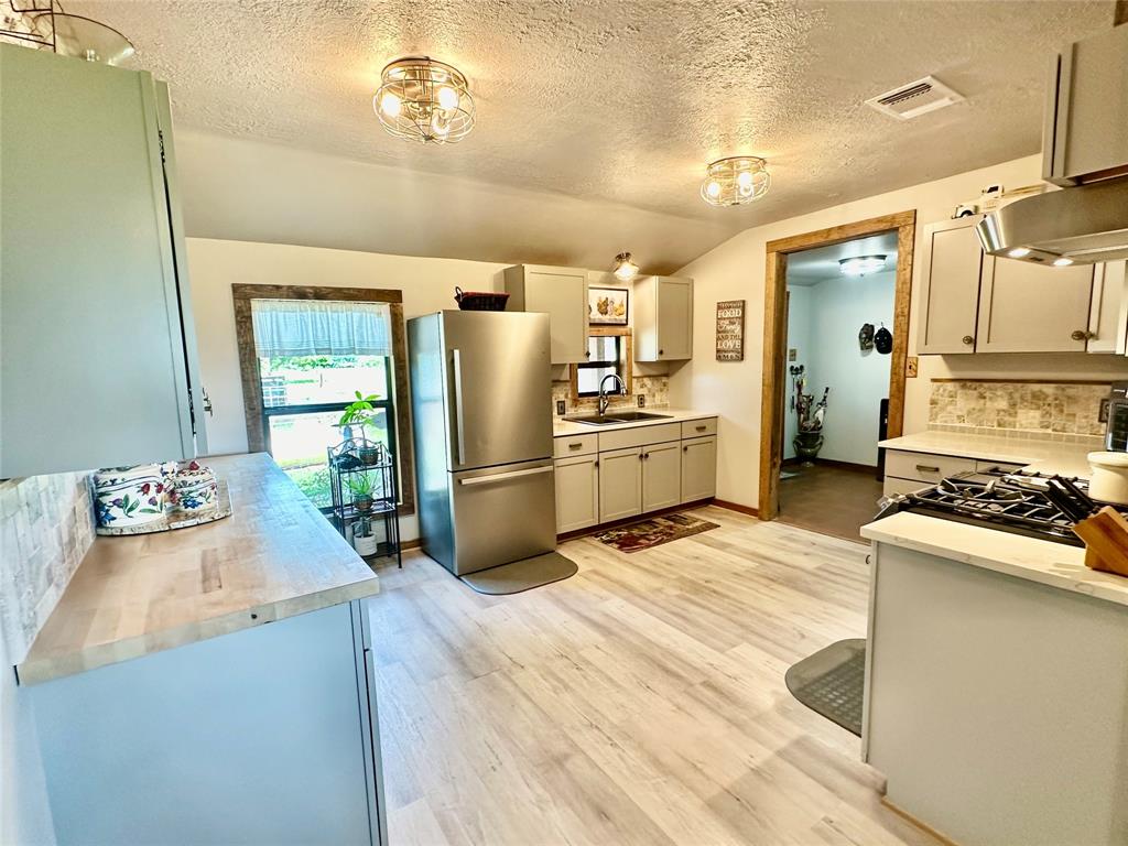3571 County Road 106 Rd, Garwood, Texas image 28
