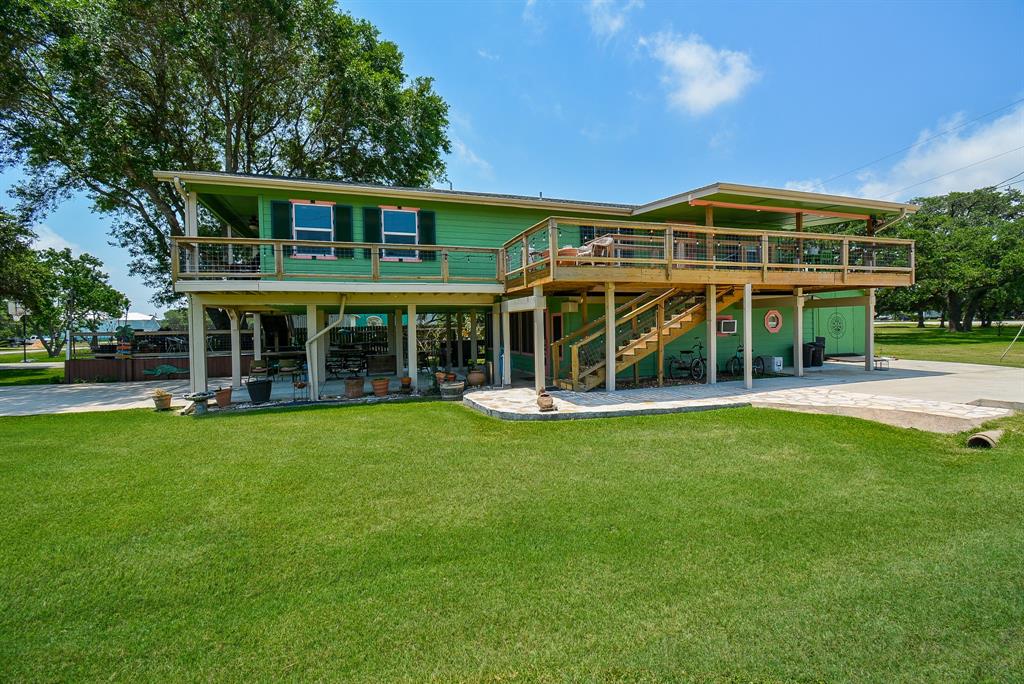 2365 W Bayshore Drive, Palacios, Texas image 1