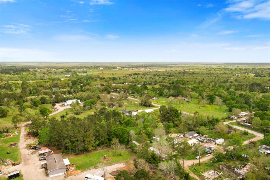 7712 County Road 171, Alvin, Texas image 9