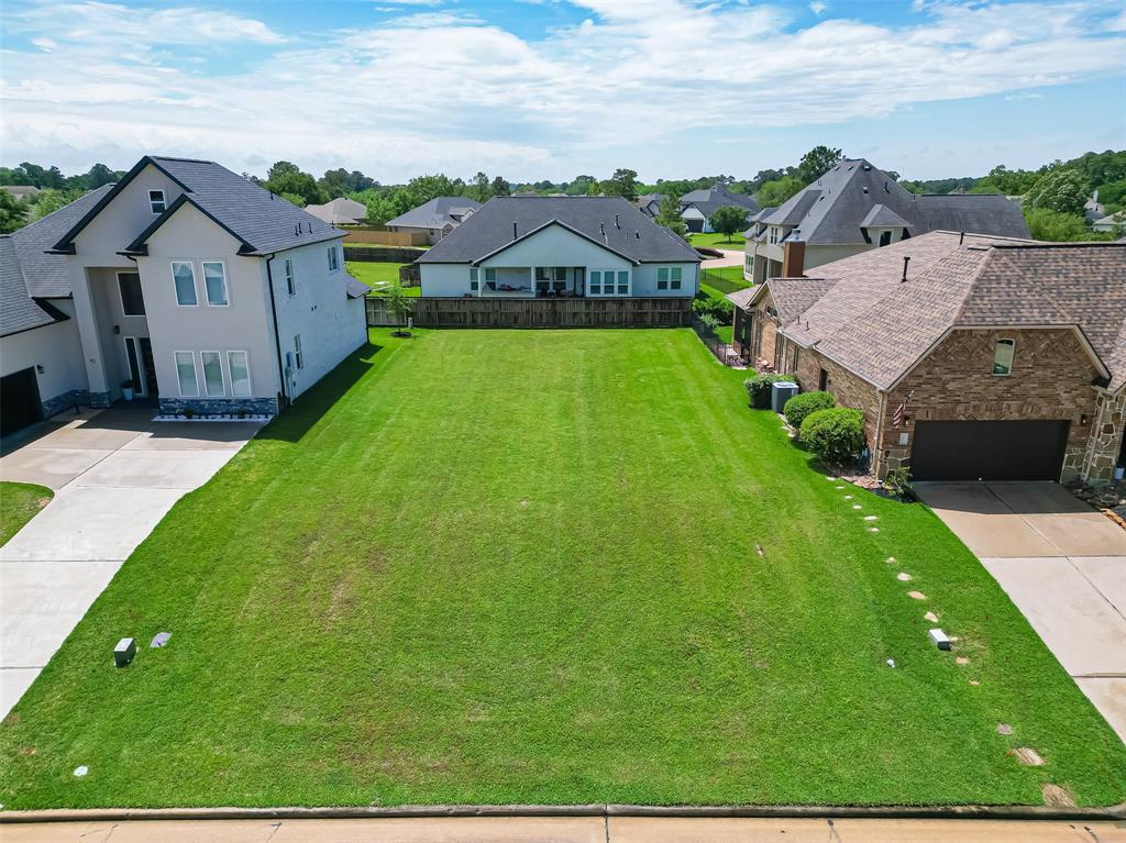 98 Camden Hills Drive, Montgomery, Texas image 1