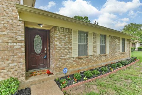 A home in Brenham