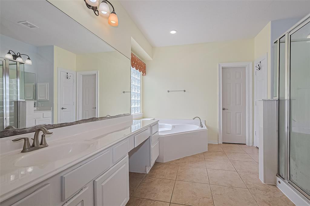 13903 Autumn Grove Court, Rosharon, Texas image 17
