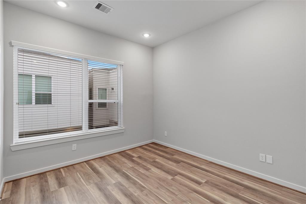 602 Thornton Road #D, Houston, Texas image 10