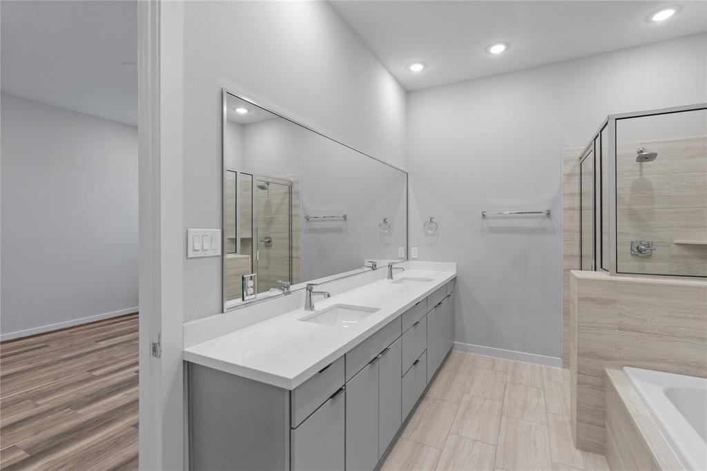 602 Thornton Road #D, Houston, Texas image 8