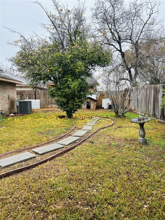 515 Fair Oak Drive, Stafford, Texas image 30