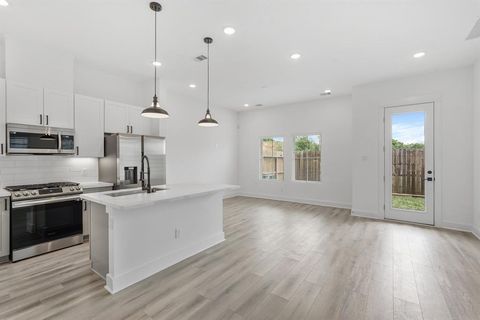 3012 Jensen Springs Lane, Houston, TX 77026 - #: 81551999