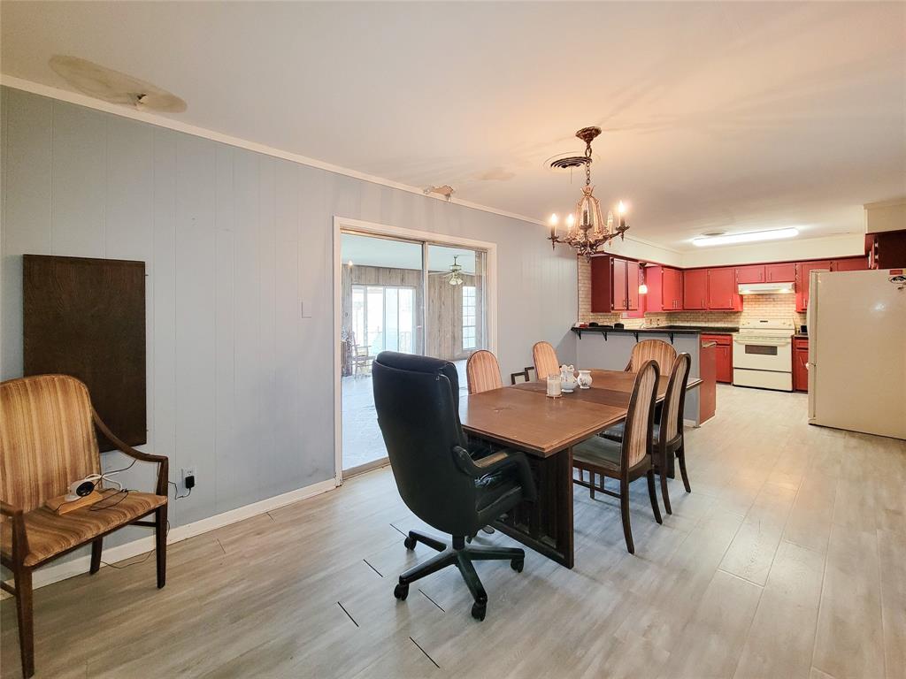 1703 Westwind Drive, Brenham, Texas image 5