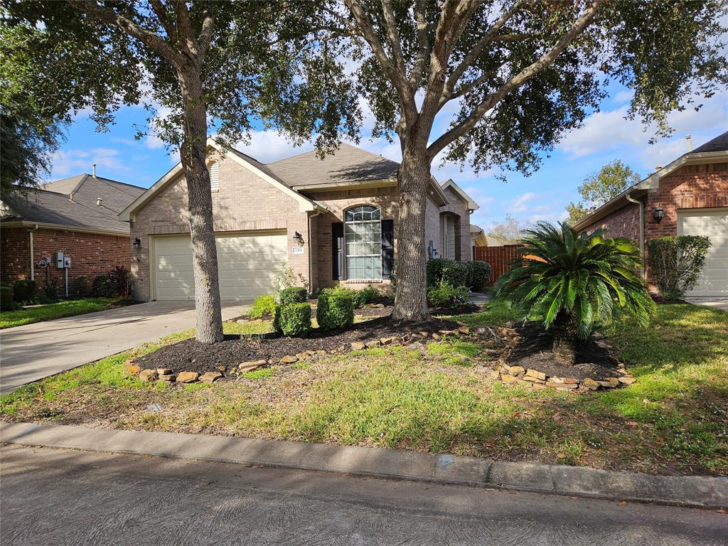 1315 Varese Drive, Pearland, Texas image 1