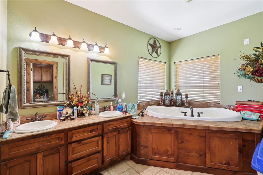 11499 Labelle Road, Beaumont, Texas image 19