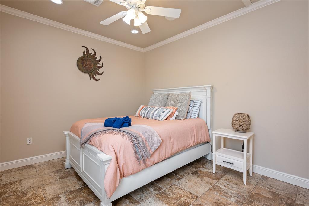 819 Eastview, Crystal Beach, Texas image 21
