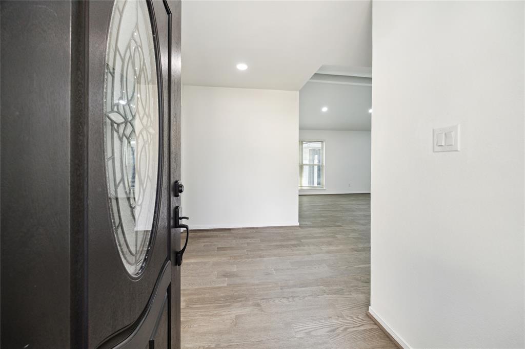 1202 Walnut Bend Lane