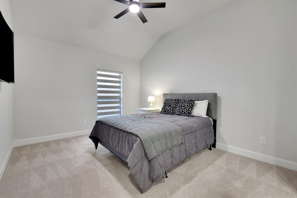 5510 Holly Hollow Lane, Fulshear, Texas image 10