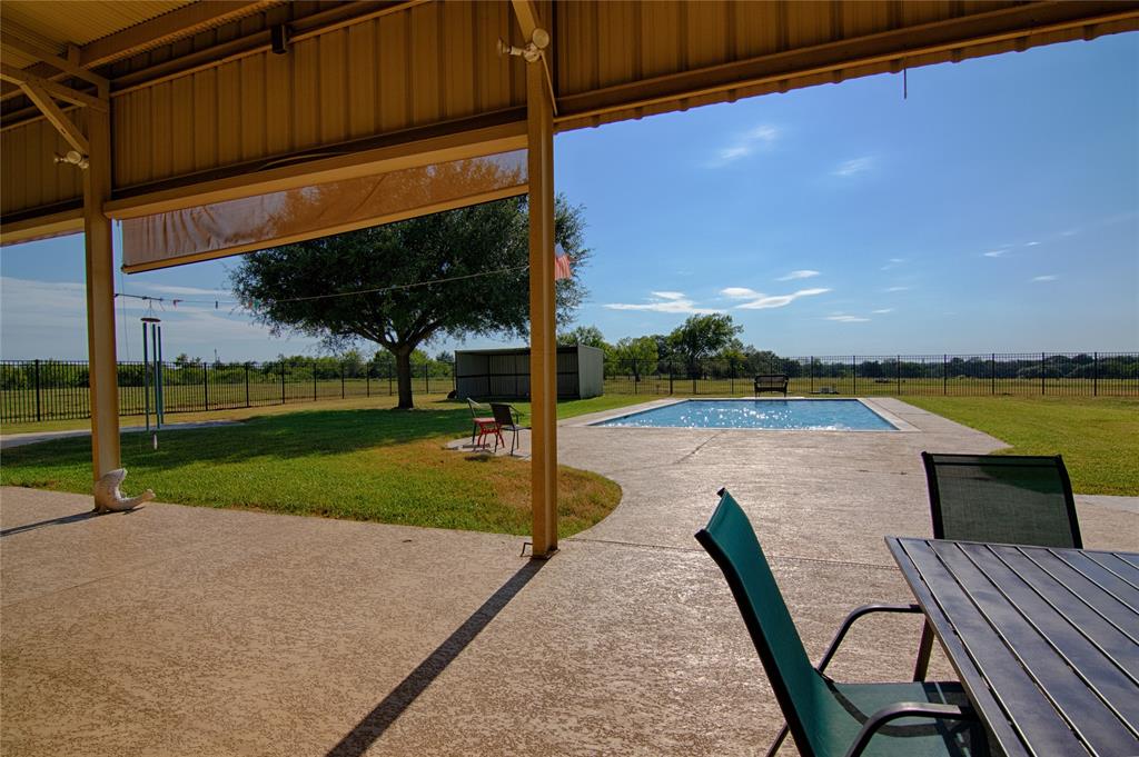 3118 County Road 201 Rd, Weimar, Texas image 13