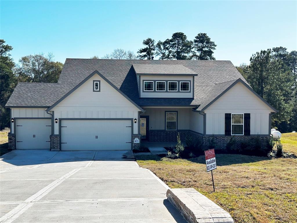 9658 Moss Rose Ln, Willis, Texas image 1