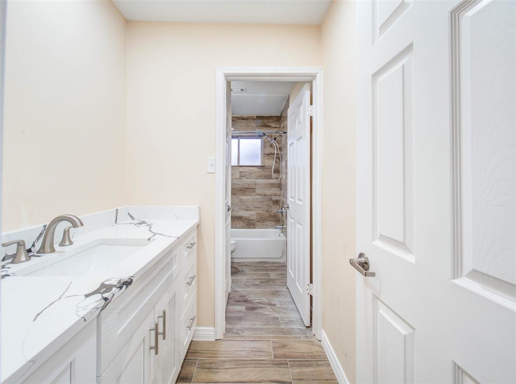 13526 Sherwood Street, Sugar Land, Texas image 7