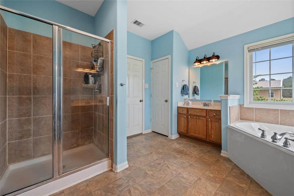 1673 County Road 2285, Cleveland, Texas image 18