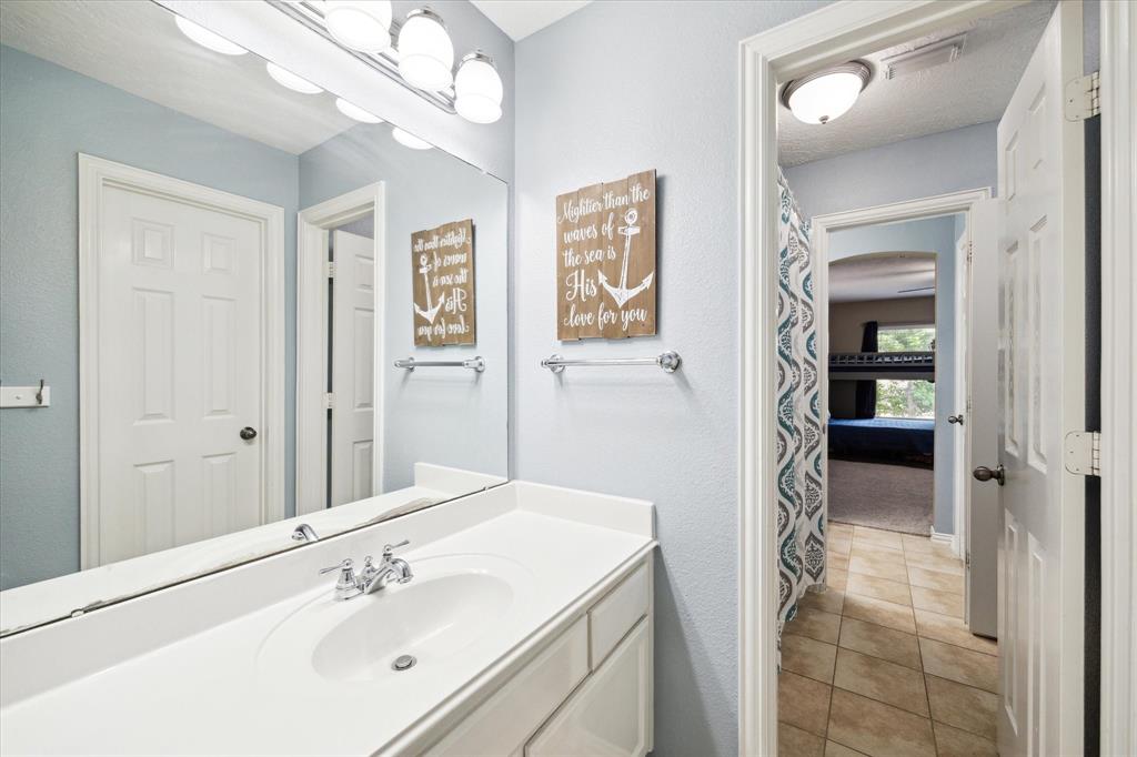 7327 Crescent Bridge Court, Humble, Texas image 22