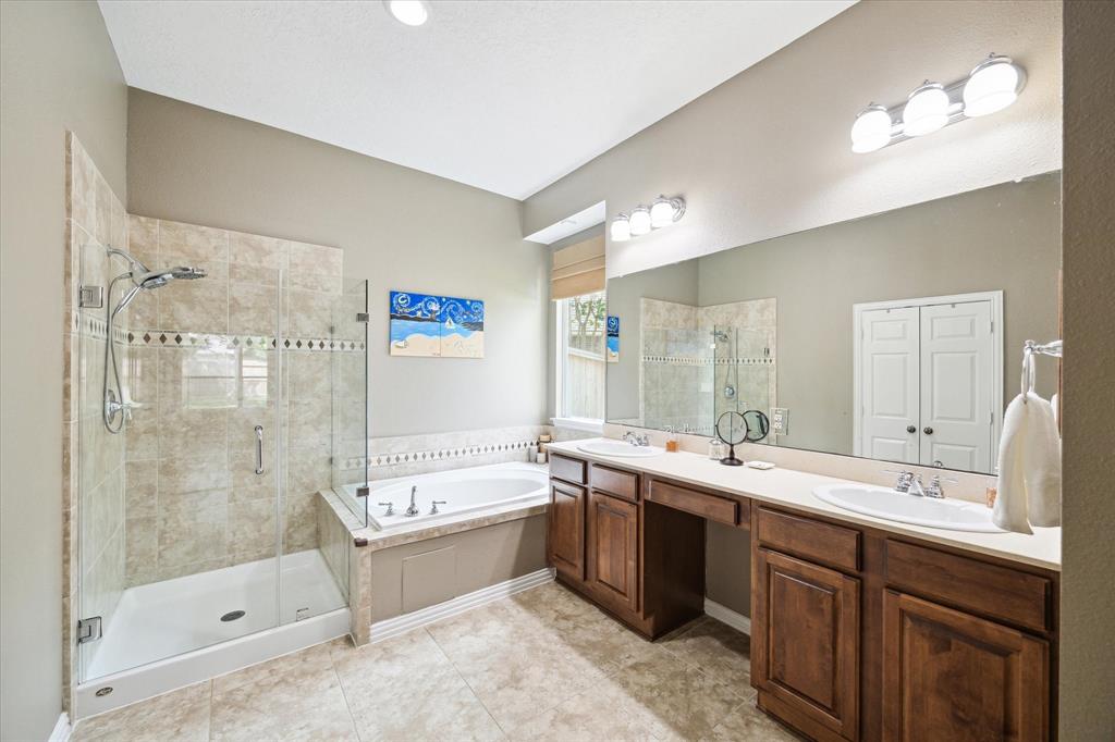 7327 Crescent Bridge Court, Humble, Texas image 16