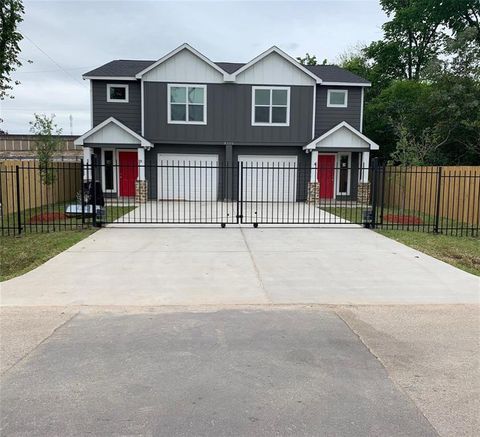 8206 Bassett Street A Houston TX 77051