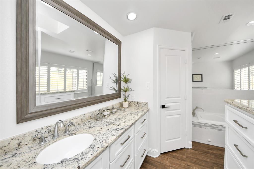 525 Rancho Bauer Drive, Houston, Texas image 23