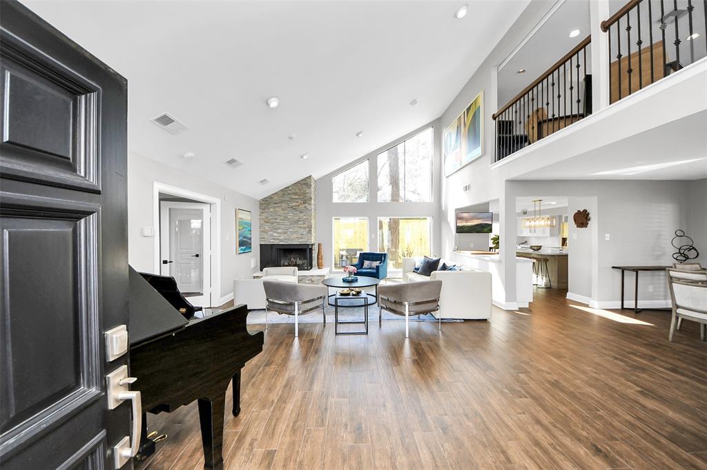 525 Rancho Bauer Drive, Houston, Texas image 8