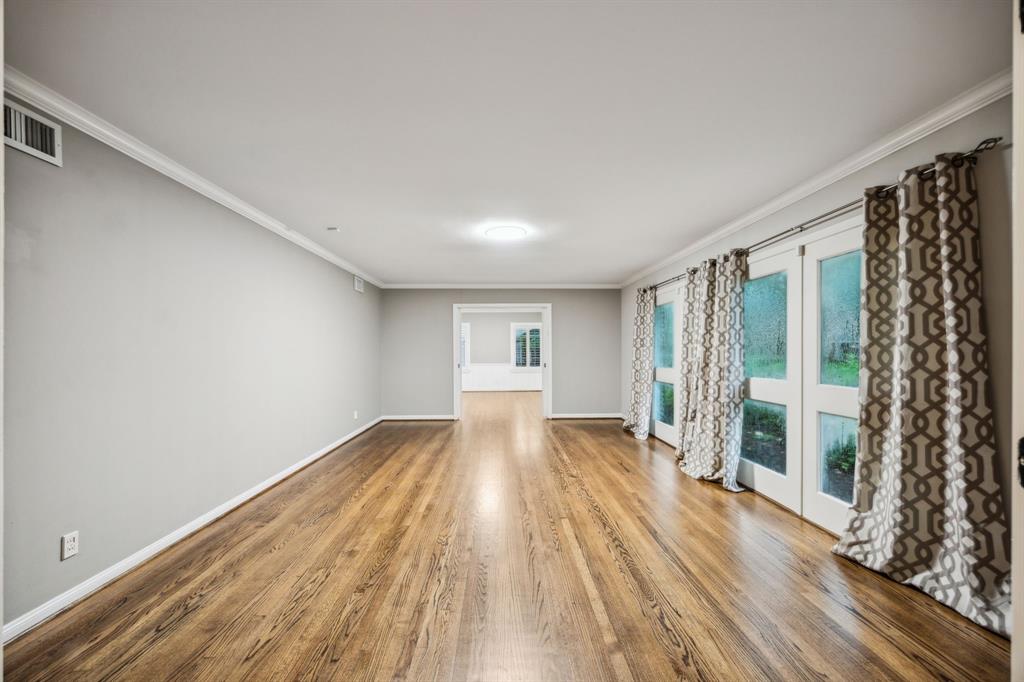5659 Chevy Chase Drive