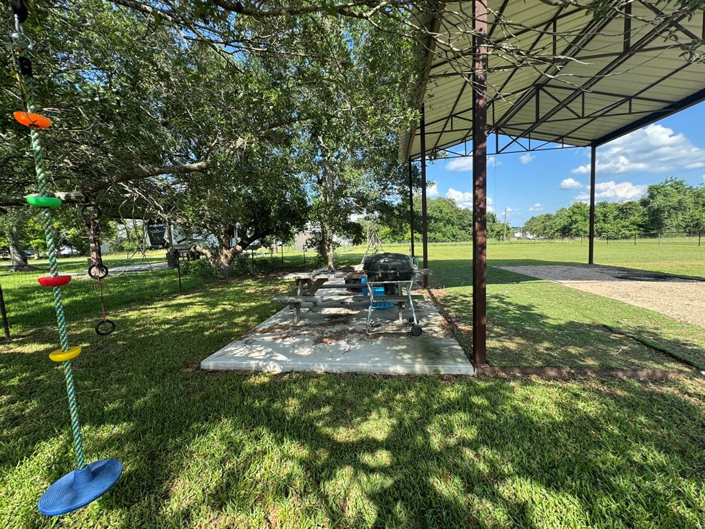 92 Starling, Palacios, Texas image 11