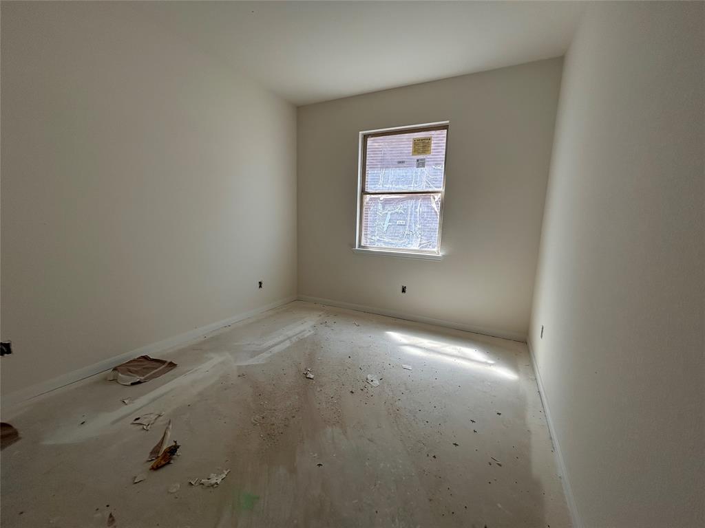 1911 Middle Pass Lane, Angleton, Texas image 8