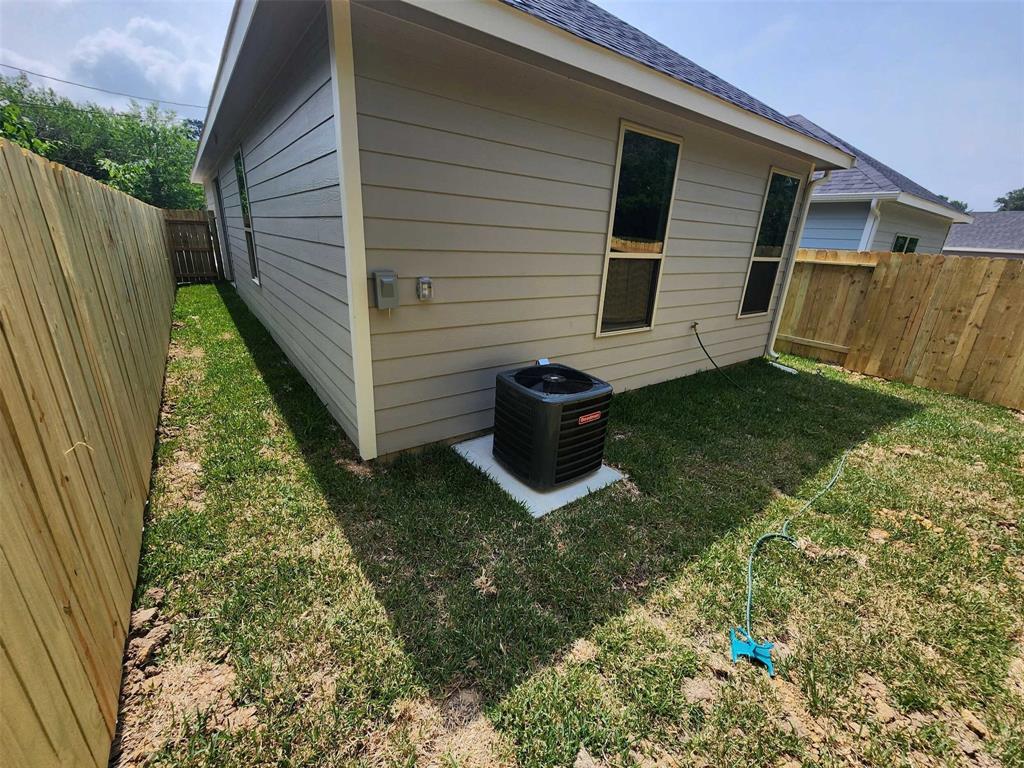 11927 Nelwood St, Willis, Texas image 10