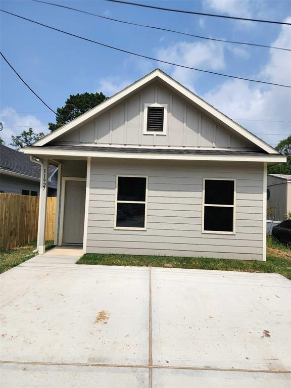 11927 Nelwood St, Willis, Texas image 1