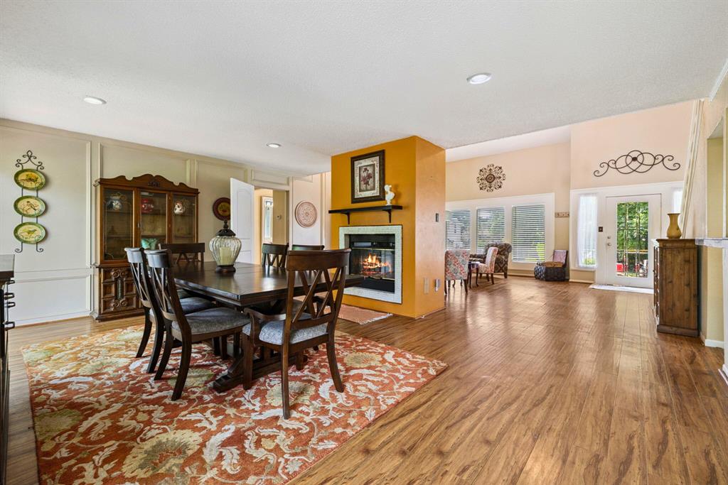 216 Lake View Circle