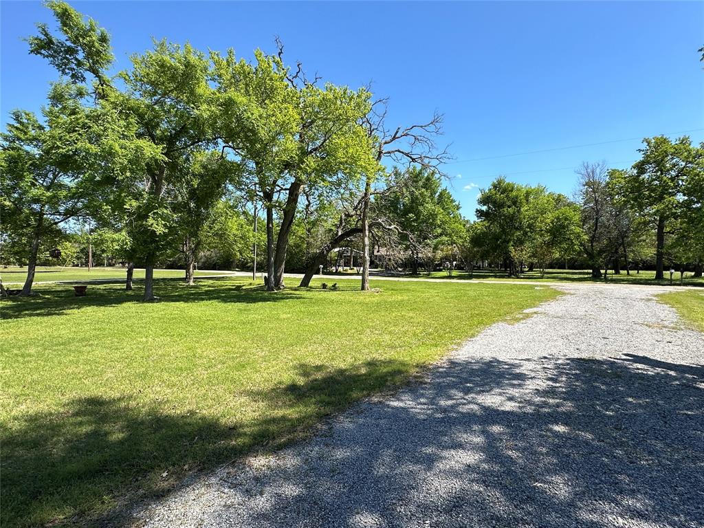 19547 County Road 377, Marquez, Texas image 7